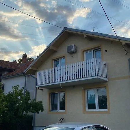 Cozy House Belgrade Feriehus